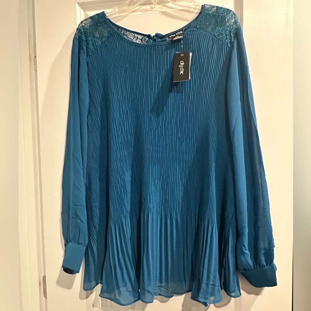City Chic Lace Blouse size L/20
